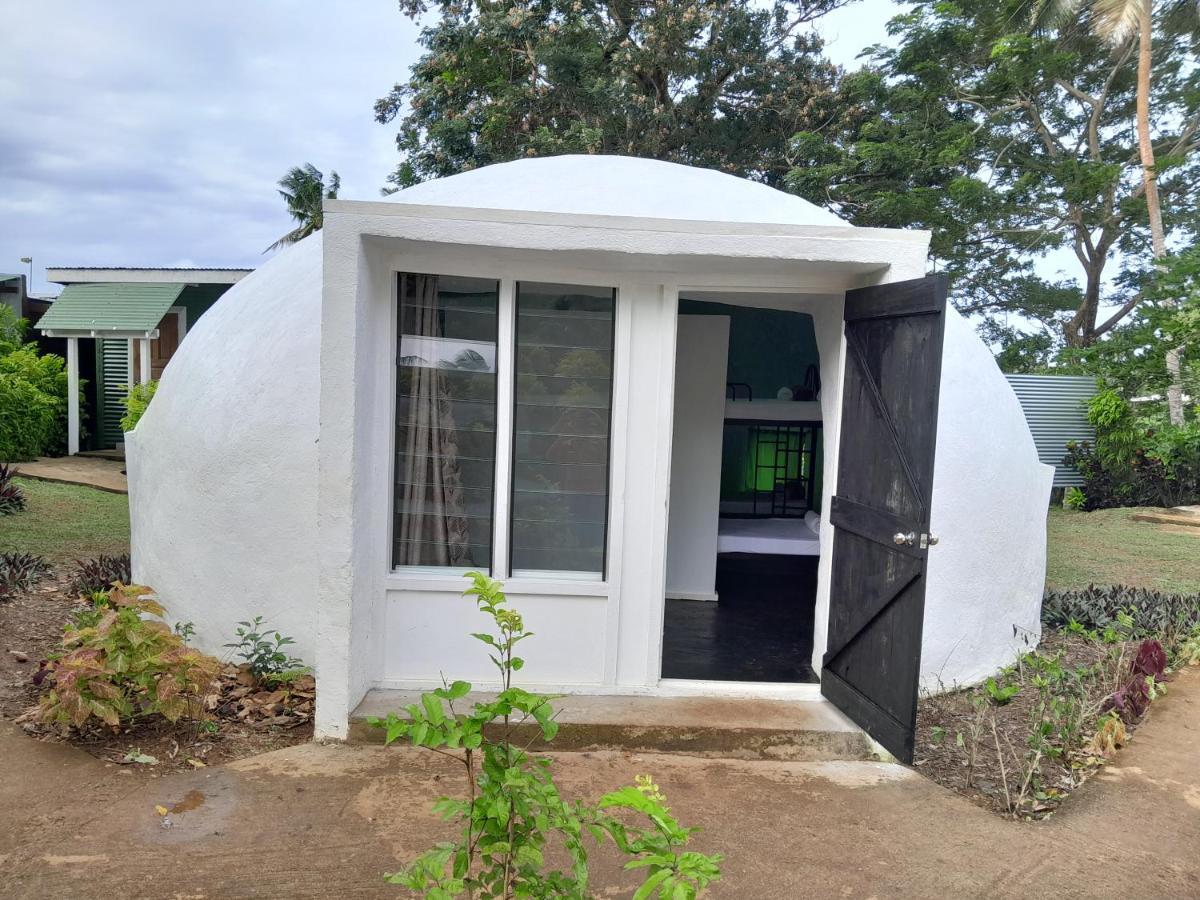 Camp Taveuni Hostel Matei Bagian luar foto