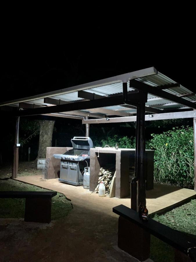 Camp Taveuni Hostel Matei Bagian luar foto