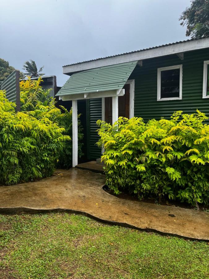 Camp Taveuni Hostel Matei Bagian luar foto